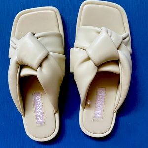 Cream Leather Knot Square Toe Sandals